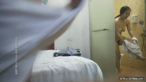 浪子神探大哥酒店約操大胸小少婦，一把豪乳又挺又白，近距離摳穴狂舔呻吟不斷