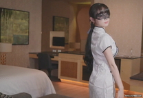 清純小仙女純欲系少女〖DemiFairyTW〗穿旗袍的秘書若隱若現露出嫩乳 誘惑上司開房間加班大戰 萌萌的外表的外表做愛很生猛