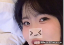 2026年3月，00後情侶原創，記錄分享反差女友，【拜託了請和我交往】，完美露臉，主動口交，白虎粉穴無套啪啪中