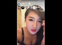 美女又放福利啦