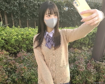 顔射18歲F杯美少女開發身體首次潮吹制服中出大量顔射[有]