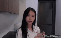 絲襪制服被內射 和男朋友啪啪的一天，性感的紅絲制服可愛的碎花內褲