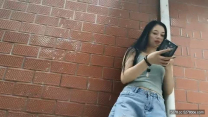墮落的村長探花城中村小巷找站街女吃快餐100塊年輕妹顏值還不錯