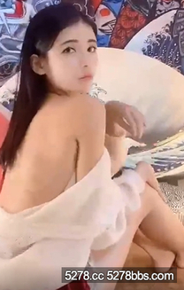 漂亮白滑少女