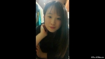 很騷的妹妹喜歡自己來也愛跟大家分享