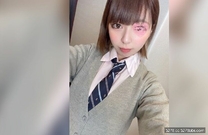 18歲現役3年級苗條美少女濃厚性體驗連續絕頂中出