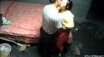 偏僻簡陋炮房小包工頭最近憋得厲害又來找小相好雞妹子進屋就抱一抱沒開始干屌就硬梆梆了挺能幹的無套內射