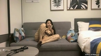 淫蕩指數9分，極品風騷外圍御姐，性感漁網襪情趣內衣 ，小伙手指猛扣穴，騷女很享受，S型身材深喉插嘴，扶著大屁股猛操