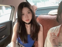 2025年11月最新，【原檔泄密】，20歲學生妹完美露臉，極品饅頭穴，好肥美，被男友無套啪啪調教