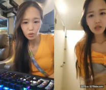 顏值不錯美眉網襪廁所自慰脫掉內褲塞嘴大黑牛插入震動呻吟