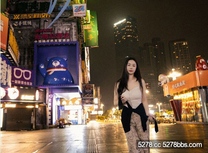 廣西D奶人妻女教師_陳曉琳_第二彈_全裸口交後回家狂榨綠帽老公_猛捏巨乳爽到高潮尖叫噴水！