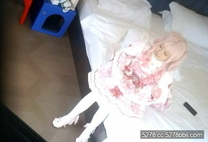 流出天眼酒店直播偷拍cospaly漫展剛下來的LO娘被舔狗床邊後入