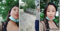 大奶孕婦露臉戶外活動，衣服襯托巨乳遊走小河邊，跟狼友互動撩騷戶外激情摳逼，大逼好騷好刺激淫聲盪語