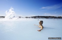 世界最大的露天溫泉，去藍湖享受火山泥美容浴！