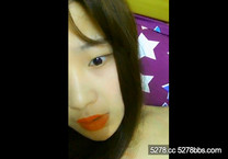露臉女主播小可愛饅頭逼露奶和幾個大哥聊天   國語