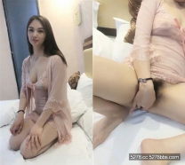 開房約炮極品白嫩重慶美女高潮性愛福利 居家粉色睡衣陰毛濃密性慾強操不夠
