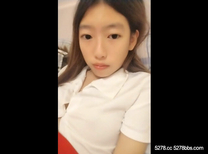 19歲清純妹~宿舍當砲房~每想到技術挺純熟 足交 滿嘴精子 連操1小時無套內射~口爆