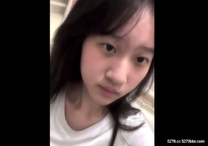 妹妹浴室露出自拍