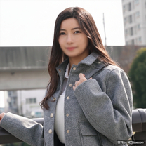 J罩杯爆乳高潮迭起再婚性慾旺盛妻無法忘記前夫激烈舔舐性愛悶絶大量液體！