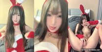 聖誕麋鹿裝，日入過萬，【泡泡咕】，極品小仙女，超嗲娃娃音，大哥們紛紛打賞，這胴體誰扛得住