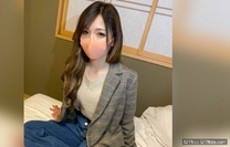 苗條美容師雞巴侵犯中出
