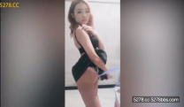 小情侶直播間做愛，從骨子裡騷出來的女主