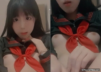 12月新品，究極反差，藝校萌萌噠可愛美女重金1對1網調，臉穴同框自慰賣騷