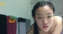 美麗新加坡女孩洗澡