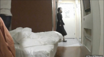 女神范氣質漂亮美眉假期兼職援交酒店中年男床上地下各種姿勢幹受不了想走