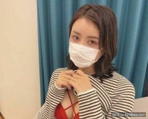 姐姐系美人心情舒暢下流中出