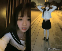 橙橙小蘿莉夜晚戶外馬路邊脫光自慰，跳蛋塞菊花翹起屁股假吊抽插，爬行滴蠟車內自慰誘惑