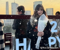 2025年12月最新，【原檔泄密】，20歲學生妹，露臉反差，極品粉穴太難得了，跟男友啪啪做愛全程