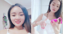 高顏值美少婦逼逼無毛饅頭逼自慰 跳蛋震動嫩穴自摸近距離特寫非常誘人誘惑