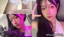 《極品反差美女洩密》“主人大雞巴賜給我”聲音甜美18歲小予女神級別私人高價定制，道具紫薇白漿泛濫，滿口淫語