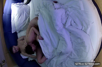 情趣台 眼鏡男操小胖妞 實力很拉胯 女的各種口 69式都用了 還是沒讓女的爽 最後靠手扣