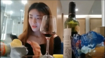 《全國探花》嫖妓偷拍哥今晚又陽痿了兄弟代勞約炮個素質兼職妹喝點紅酒調情穿上黑絲高跟啪啪