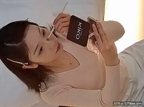 新流出酒店偷拍 大學校花氣質眼鏡學妹週末出門之前被男友無套操了三次完整版